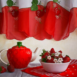 Пазл: Клубничный натюрморт