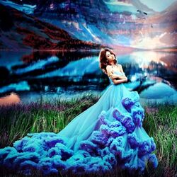 Пазл: Голубое платье