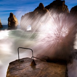 Пазл: Брызги волн