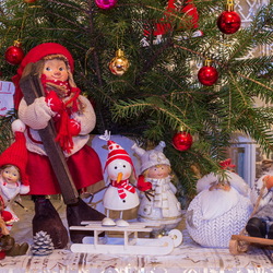 Пазл: Под ёлочкой