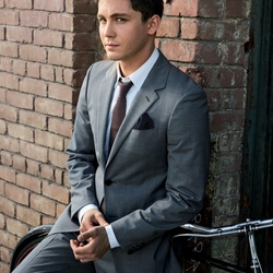 Пазл: Логан Лерман