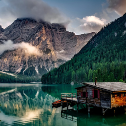 Пазл: Горное озеро