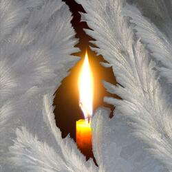 Пазл: Свеча горела на столе