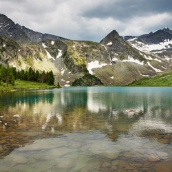 Пазл: Горное озеро