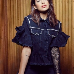 Пазл: Дуа Липа