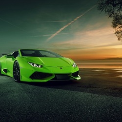 Пазл: Зелёное авто