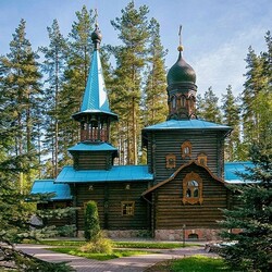 Пазл: Храм возле Санкт-Петербурга