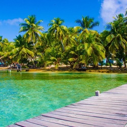 Пазл: Пирс на острове