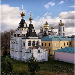 Пазл: Дмитровский кремль-музей