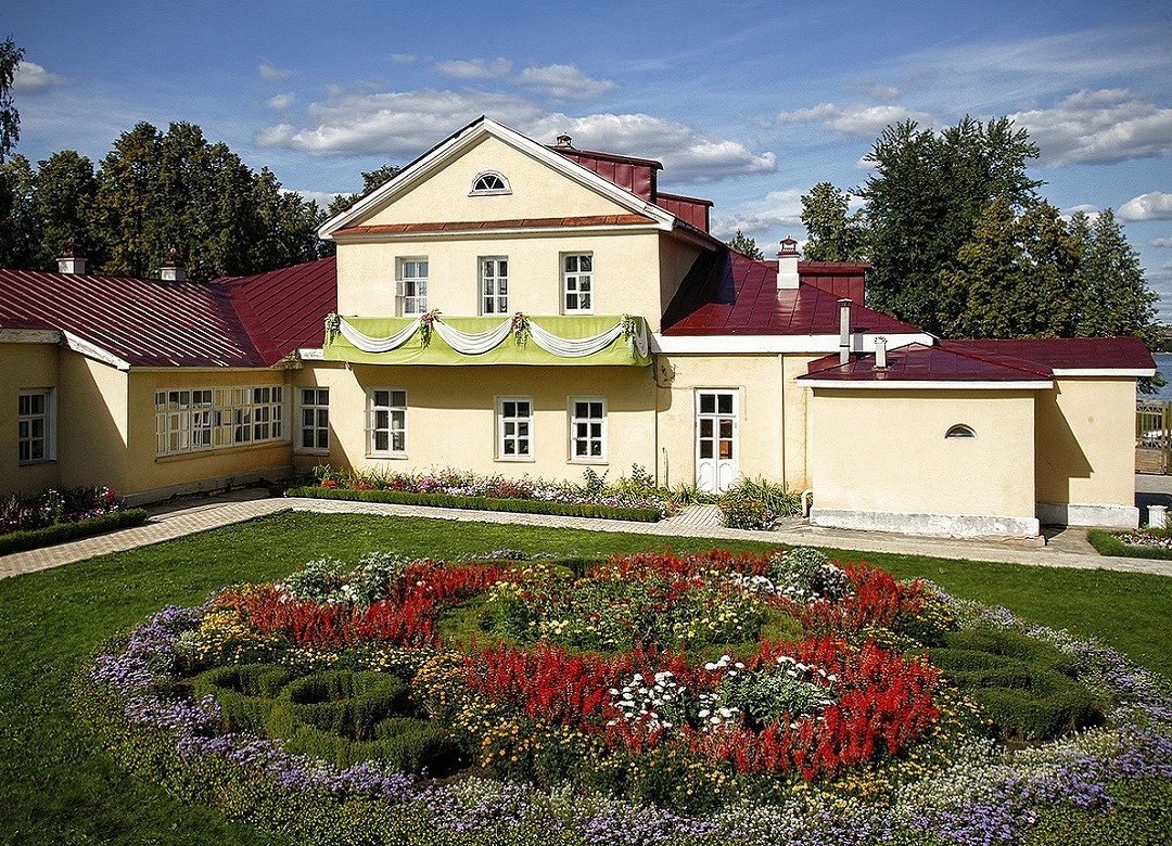 Музей-усадьба П.И.Чайковского