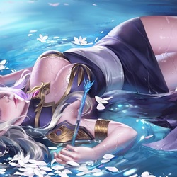 Пазл: Лепестки и вода