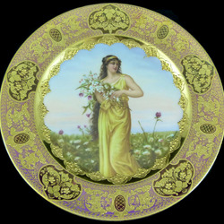 Пазл: Женские портреты на фарфоре