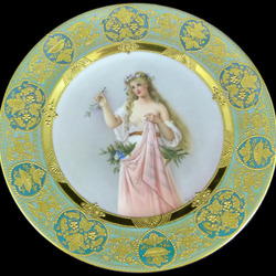 Пазл: Женские портреты на фарфоре