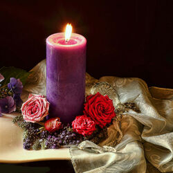 Пазл: Сиреневая свеча