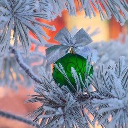 Пазл: Зелёный шарик