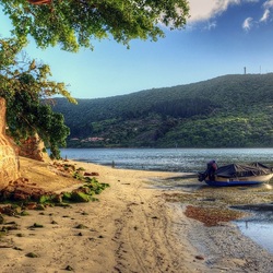 Пазл: Лодка на берегу