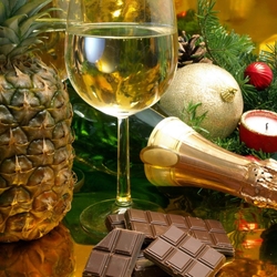 Пазл: Шампанское с ананасами