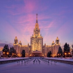 Пазл: Закат над Московским государственным университетом