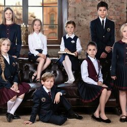 Пазл: Дети в школьной форме