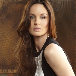 Пазл: Сара Уэйн Кэллис