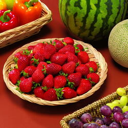 Пазл: Блюдо с клубникой