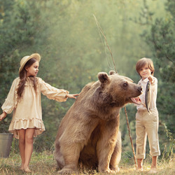 Пазл: Дети и медведь