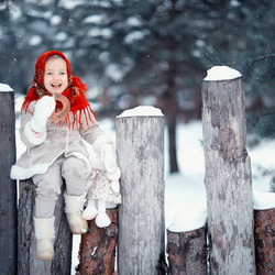 Пазл: Девочка на заборе