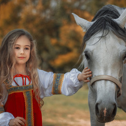 Пазл: Девочка с конем