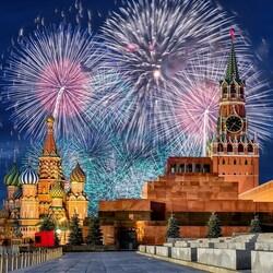 Пазл: Салют над Кремлем