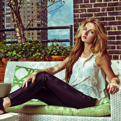 Пазл: Взгляд девушки