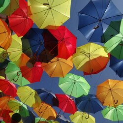 Пазл: Полет зонтиков