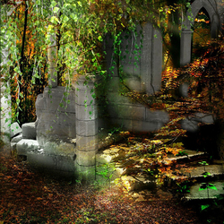 Пазл: Заброшенный храм в лесу