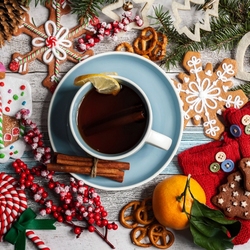 Пазл: Чай с пряниками
