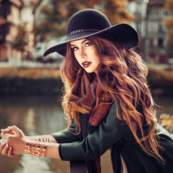 Пазл: Рыжеволосая