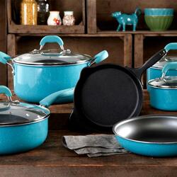 Пазл: Набор кухонной посуды