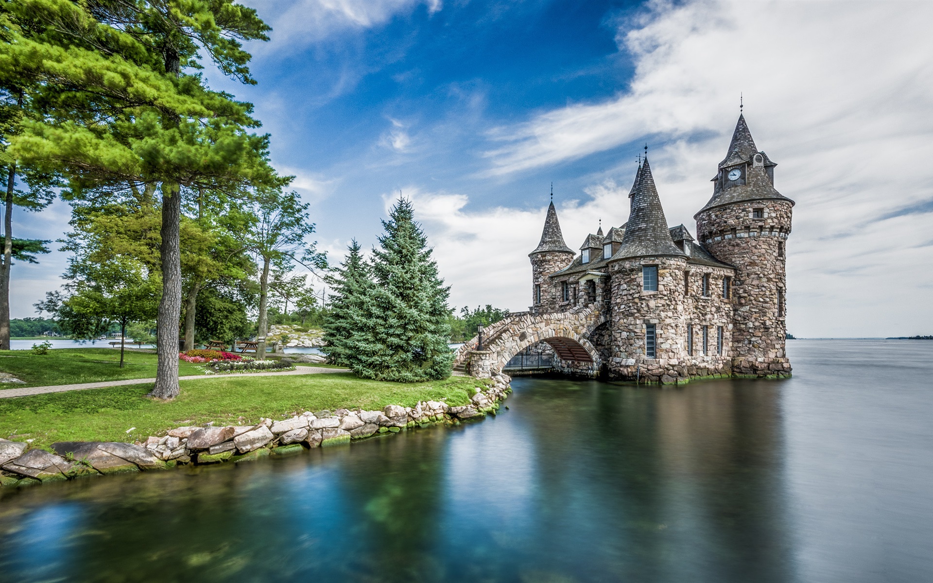 Naughty castle. Замок Визентау Бавария. Замок Больдта в США. Замок Болдта (Boldt Castle) // тысяча островов (Онтарио). Замок Эребру Швеция.