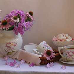 Пазл: Букет и чашка чая 