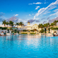 Пазл: Отель на Багамах