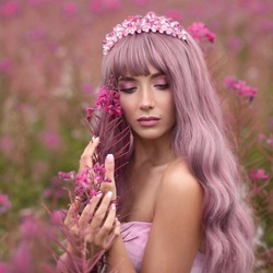 Пазл: Розовые волосы