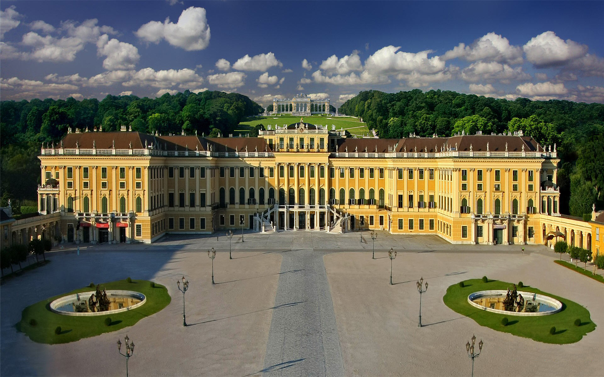 Императорская резиденция дворец Хофбург