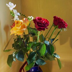 Пазл: Розы в вазе