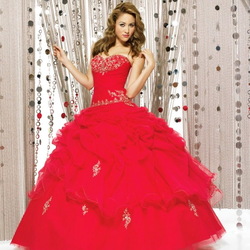 Пазл: Бальное платье