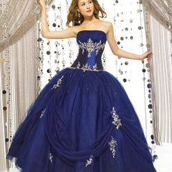 Пазл: Бальное платье