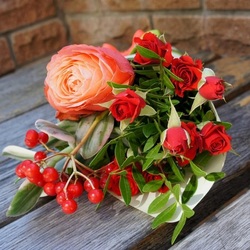 Пазл: Розы  алые