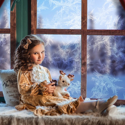 Пазл: Девочка на зимнем окне