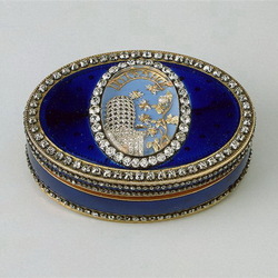 Пазл: Антикварная табакерка