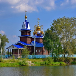 Пазл: Храм у реки