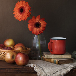 Пазл: Яблоки и цветы