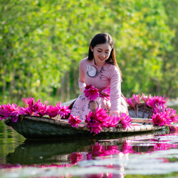 Пазл: Лодка на воде