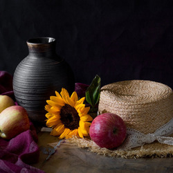 Пазл: Натюрморт со шляпой и фруктами